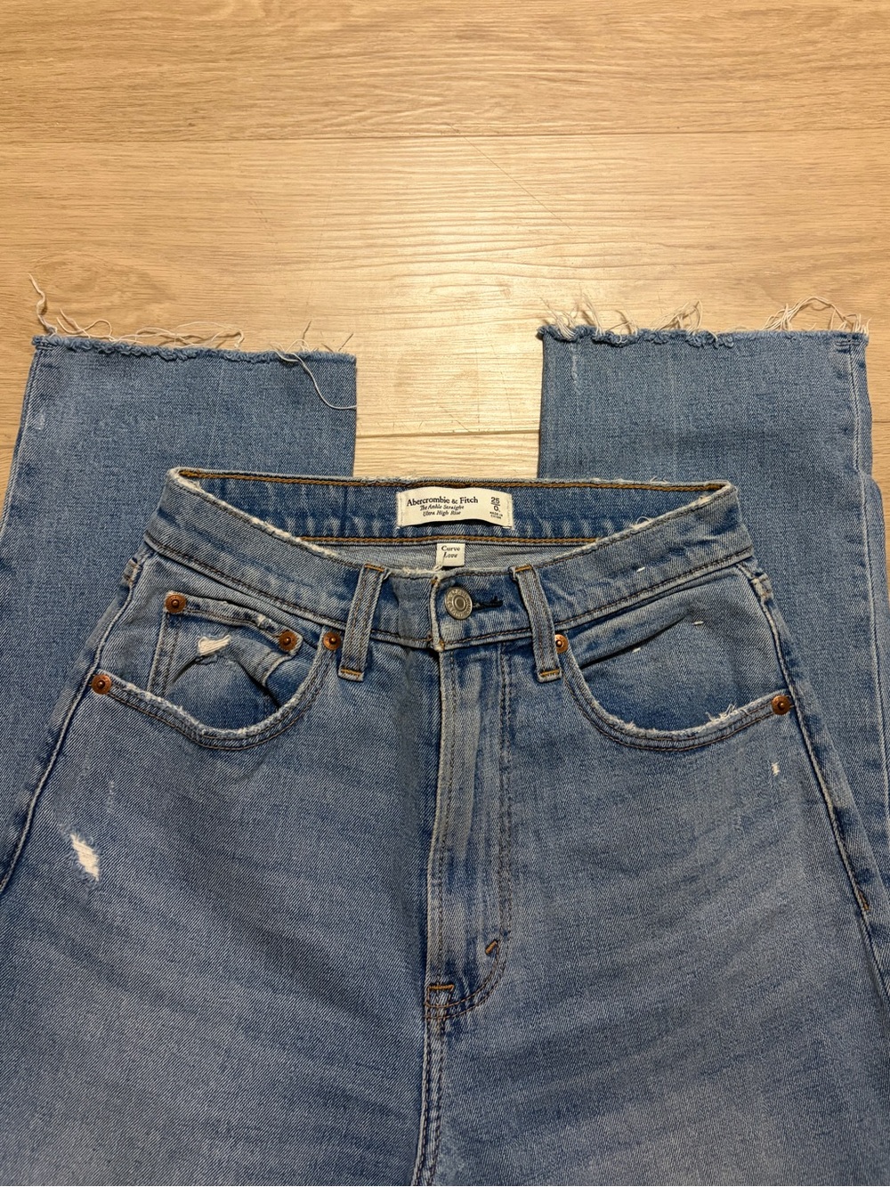 Abercrombie & Fitch Curve Love Ankle Straight Ultra High Rise Jeans 25 / 0L